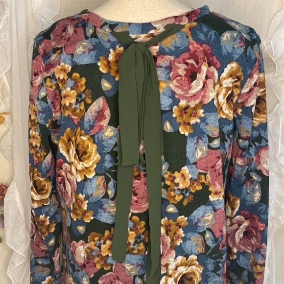 Bobeau‎ Floral and Dark Green Layered Long Sleeve Top Size Small - Picture 5 of 8